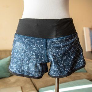 Lululemon Speed Up Short EUC, 2.5" inseam, Size 2